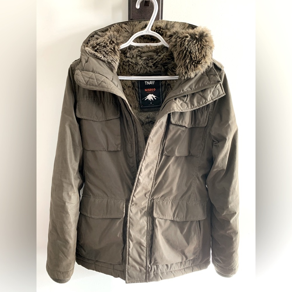 TNA Niseko Winter Jacket Sz M (Like New)